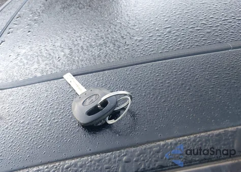 2006 Hyundai Azera Limited/Se from USA, damaged, VIN KMHFC46F66A104303